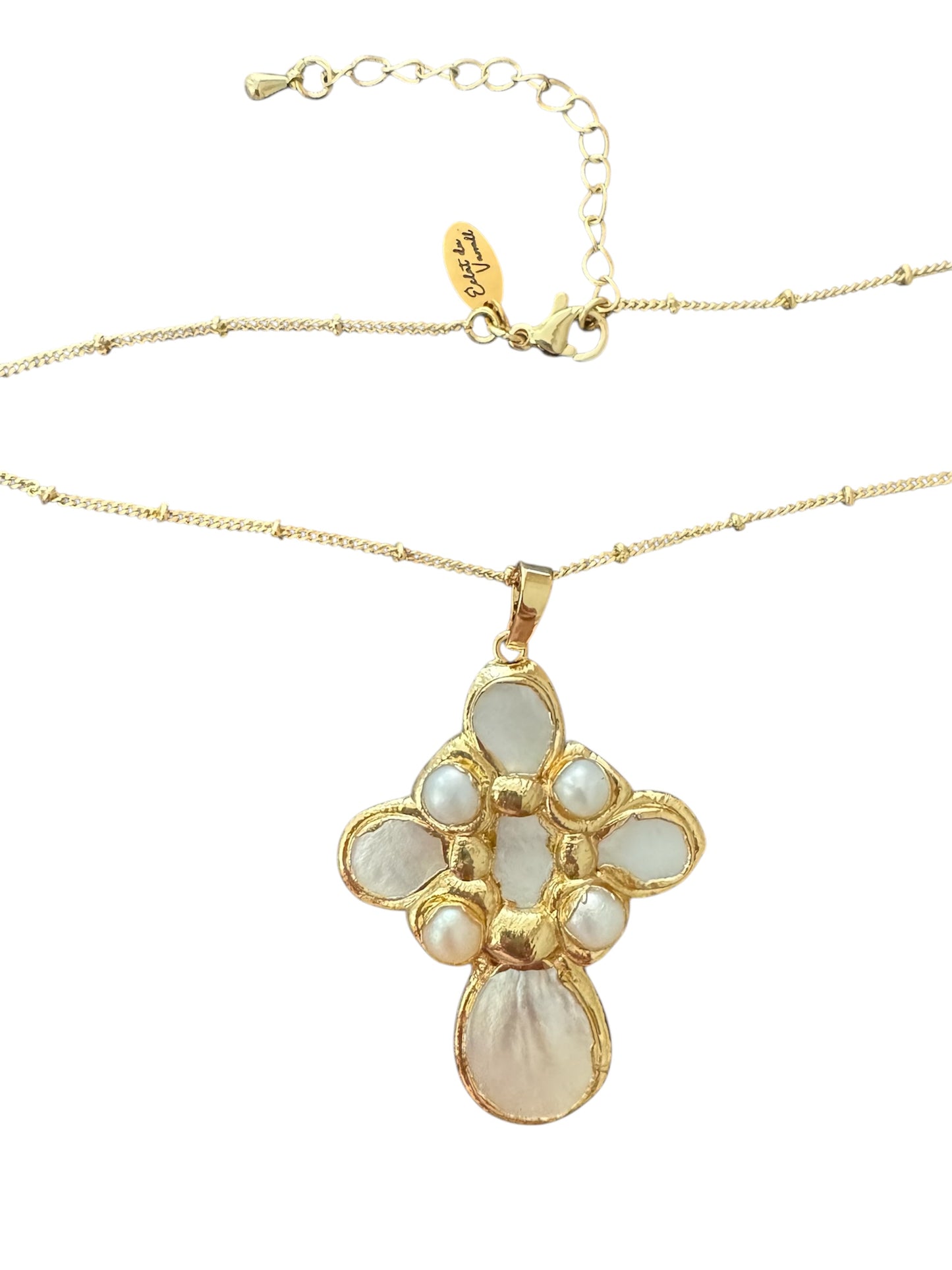 Kolbie Necklace (Pearl)