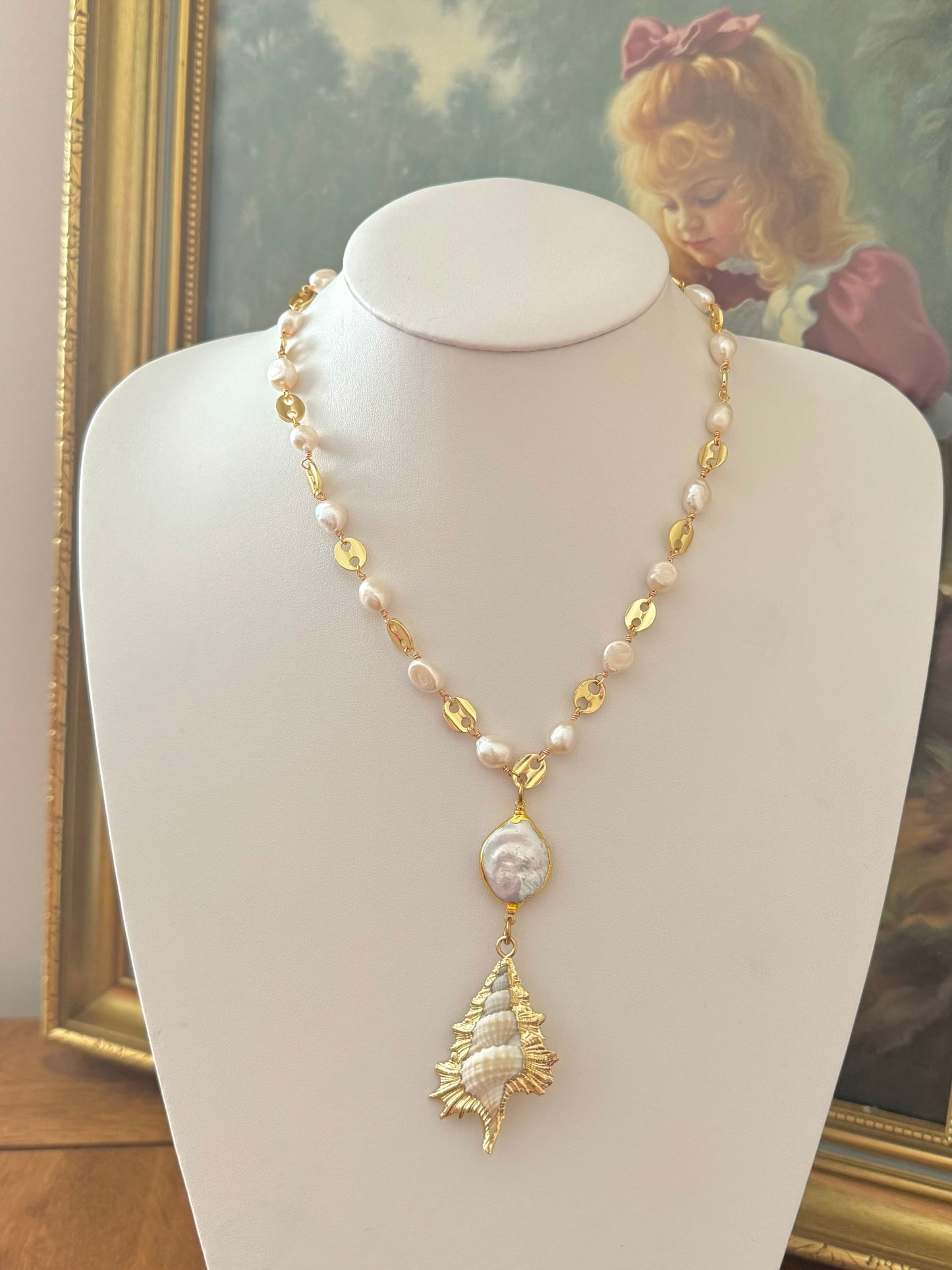 Shell Lao Necklace