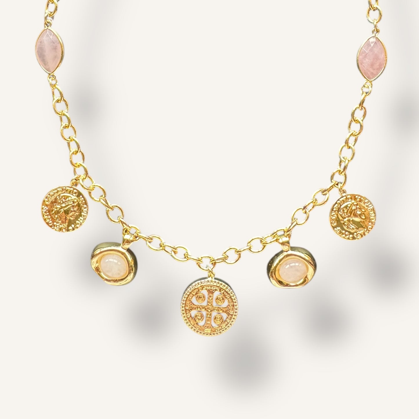 Avielle Necklace - Pink