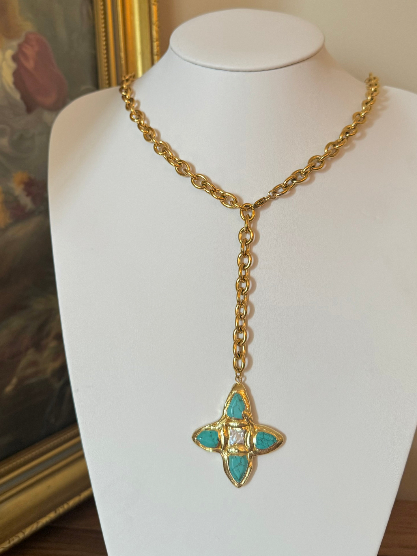 Descartes Y Necklace