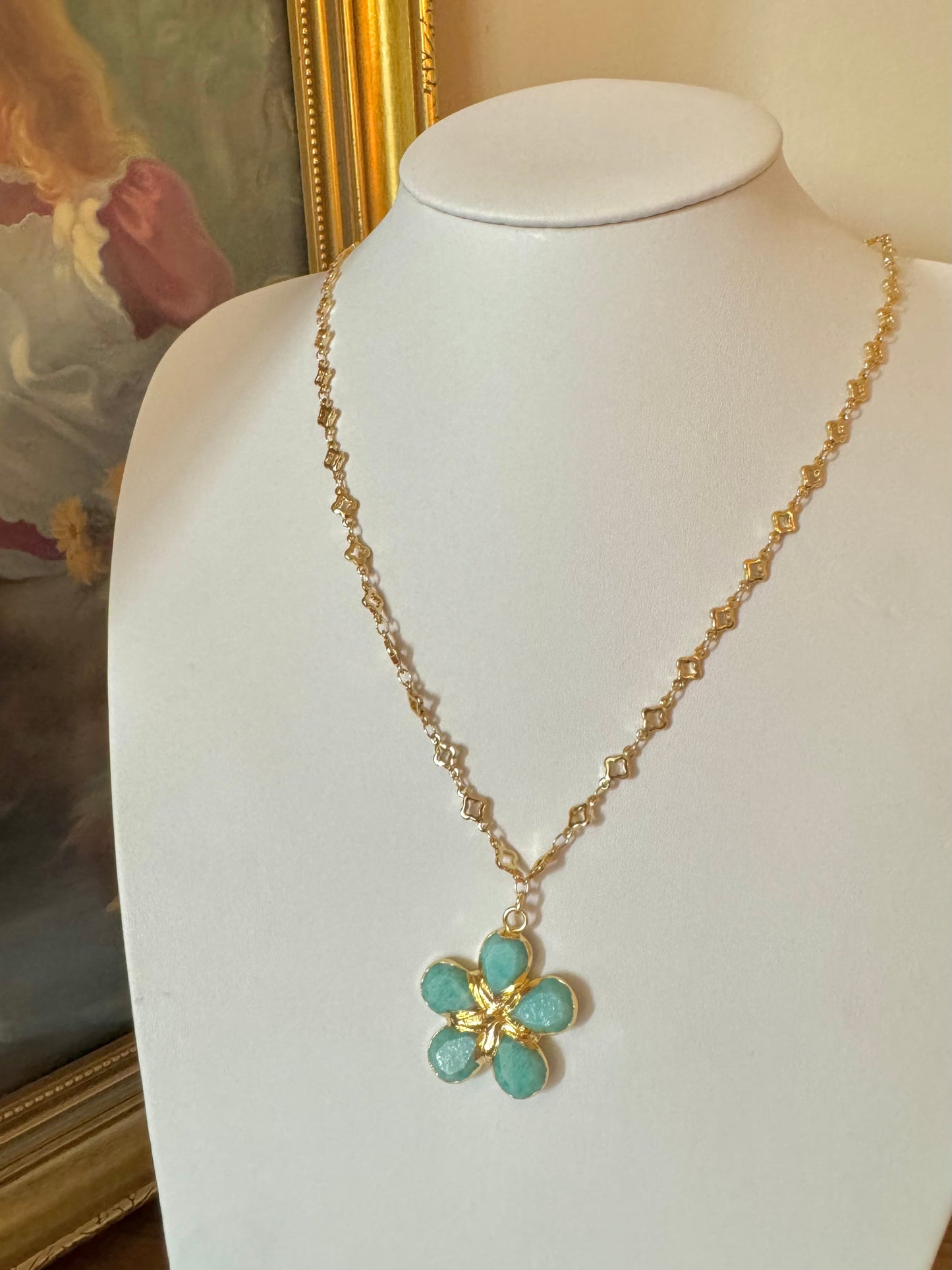 Lyria necklace